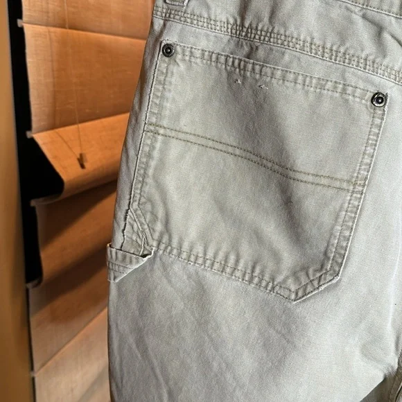 Columbia Hiking Cargo Carpenter Active Khaki Shorts Size 38 - Picture 8 of 8